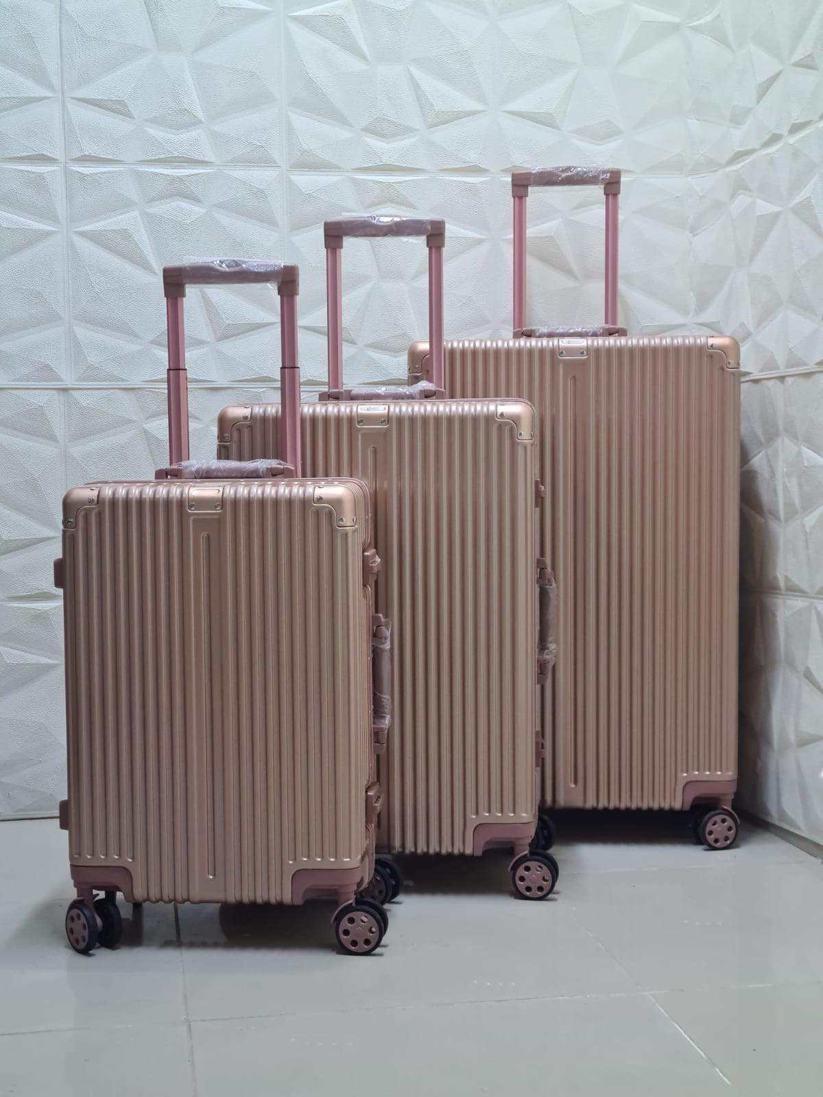 Model 28 Travel Bag Set