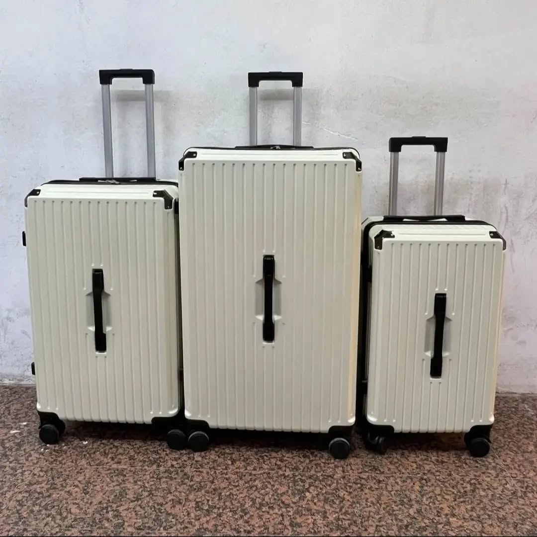 Model 24 travel bag set 