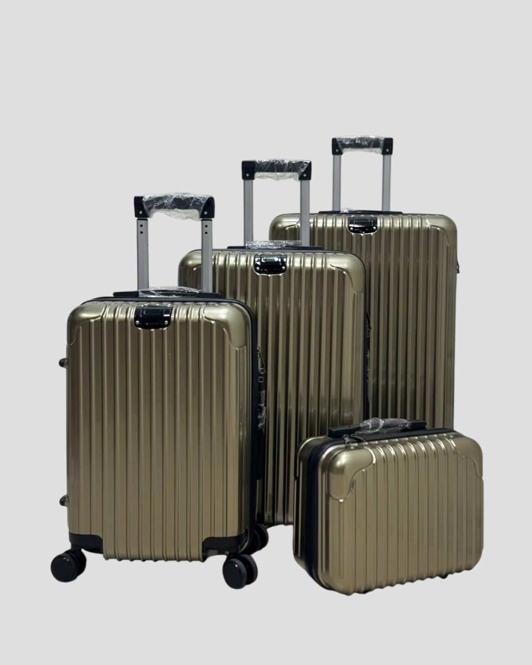 شنط 4 قطع دبل سحاب شبيه الالمونيوم