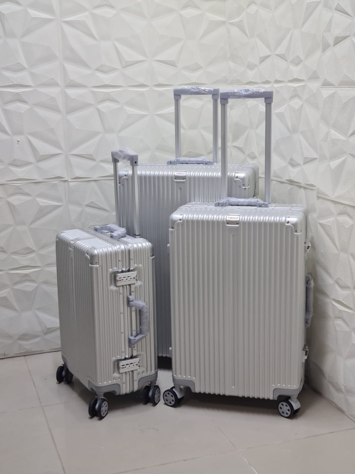 Model 28 Travel Bag Set 